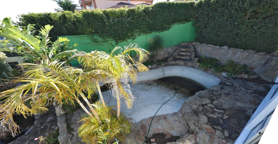 5 Bedroom Property for Sale in Plattekloof Western Cape